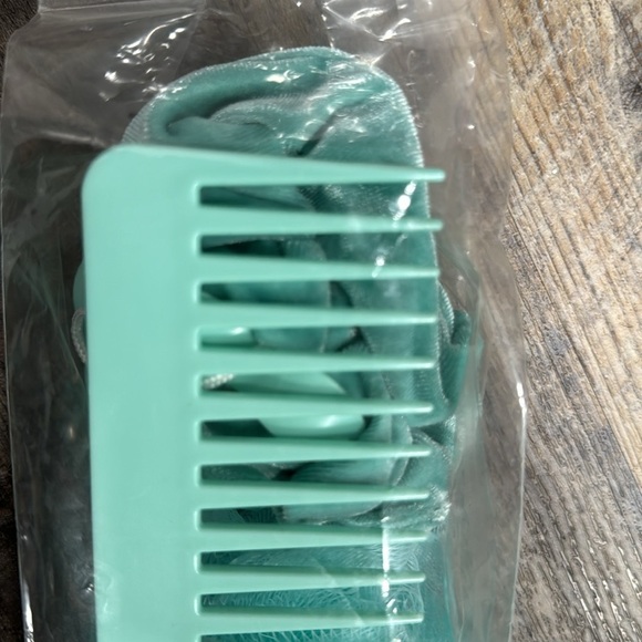 4 pc Conair scalp care set - Picture 5 of 6